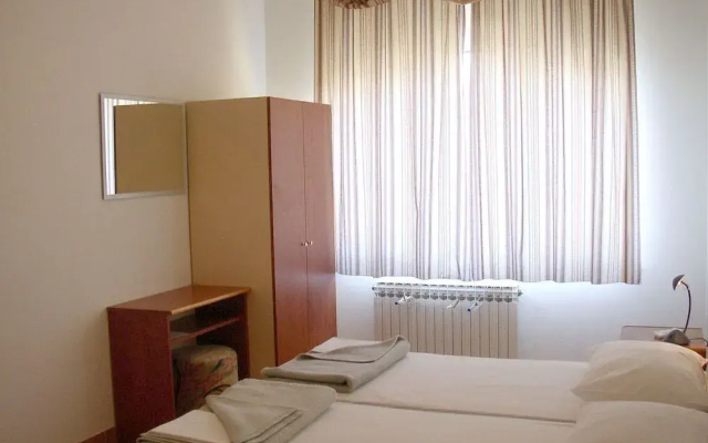 Hotel and Apartments Vila 4m