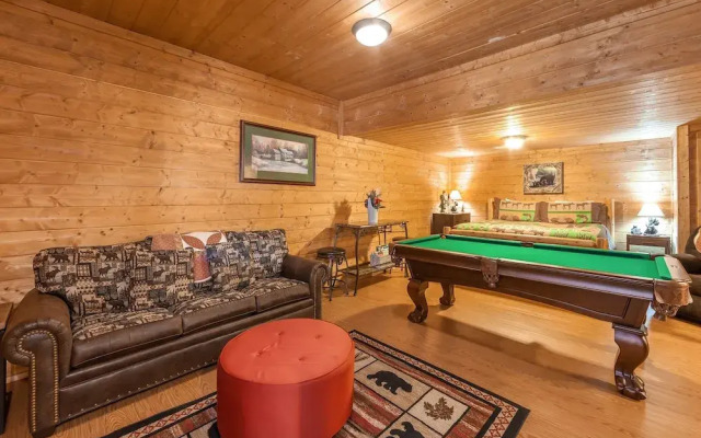 Something Extra 2 Bedroom Cabin by RedAwning