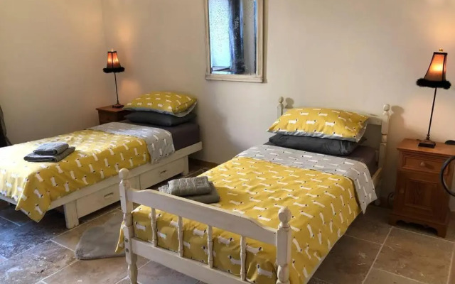 Beautiful Eymet Bastide House And Courtyard Garden