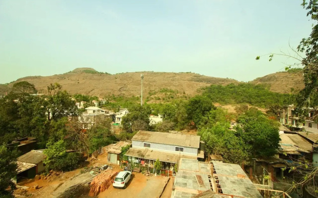 OYO 13940 Shivaji Palace