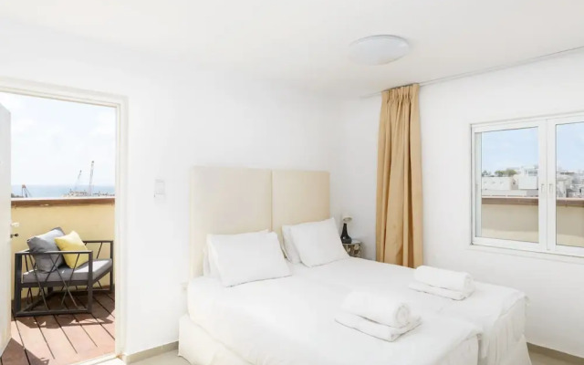Penthouse with Panoramic View by FeelHome
