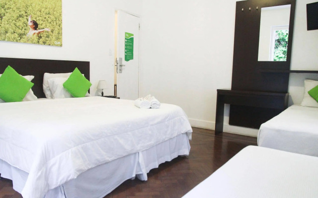 CLH Suites Copacabana Santa Clara