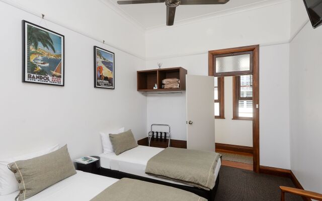 Pier Hotel Coffs Harbour