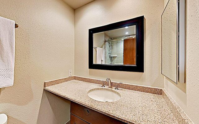 Benchmark #611 - 3 Br Condo