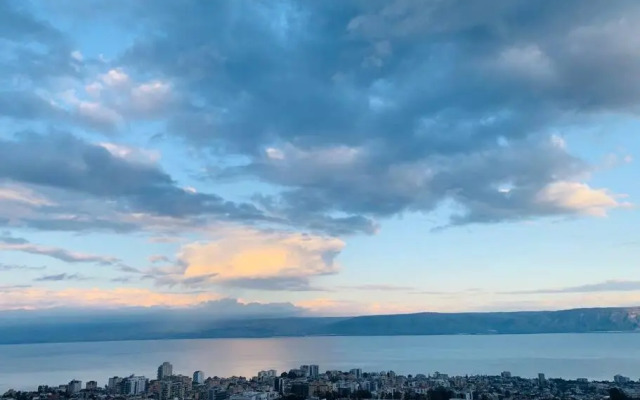 Sea of Galilee Tiberius apartment with panoramic sea view