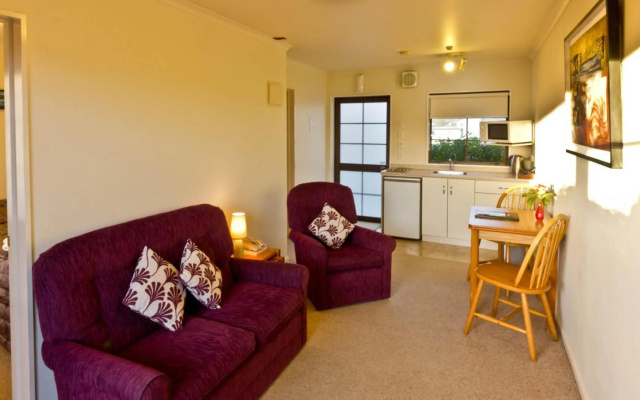 Arrow Motel – Guest Rooms – Nelson