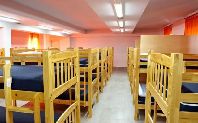 Albergue Monasterio de La Magdalena - Hostel