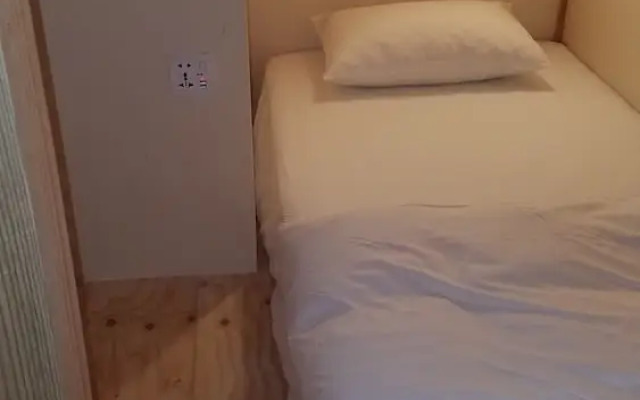 Running Bare Hostel