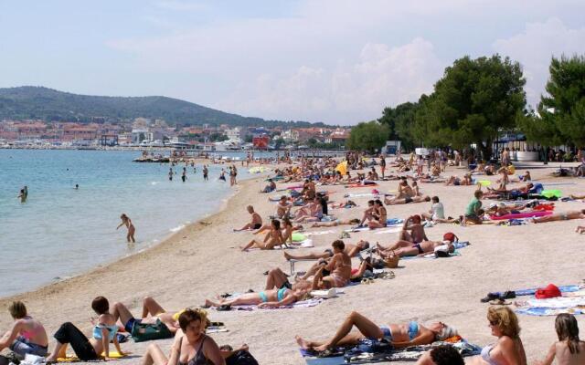 Apartments with WiFi Vodice - 18959