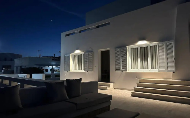 Milos AquaBliss Beachfront Villa