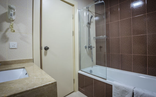 Premier Expo Hotel