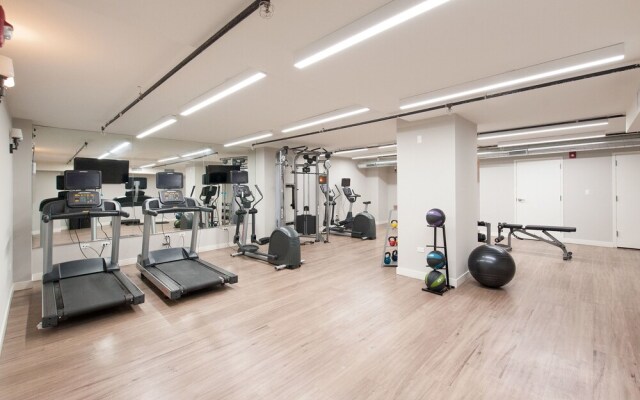 Charming 1BR at The Plymouth by Sonder