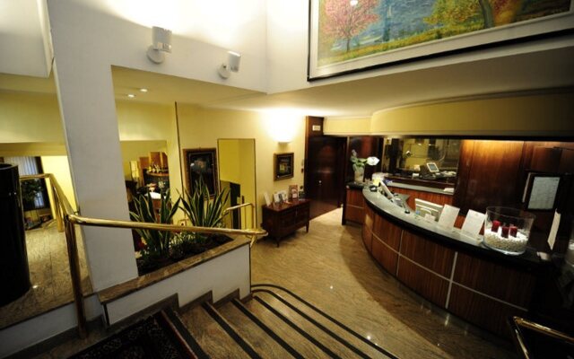 Hotel Carrobbio