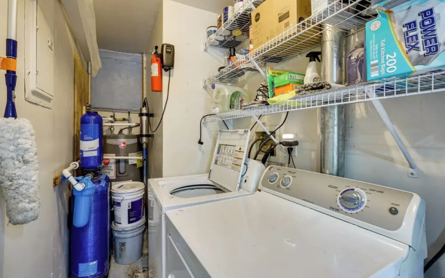 Lakefront Fun in Sunrise Beach! Pet-friendly Home!