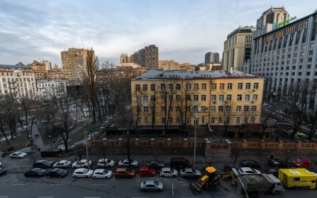 KievApts Gorkogo 72
