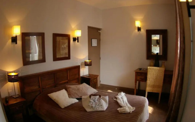 Logis Hotel Le Cheval Noir