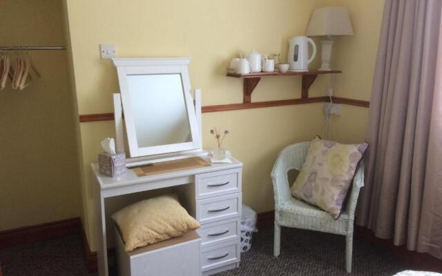 Inglewood Lodge B&B