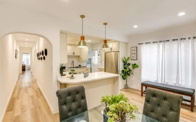 East Los Angeles Home - 7 Mi to Downtown!