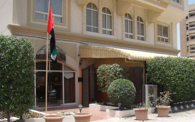 Queen Inn Hotel Apartments