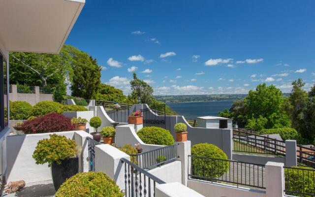 On The Point - Lake Rotorua