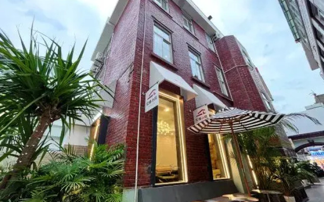 Xiamen Honglou Seaview Courtyard (Zengxuan Branch, Huandao Road)