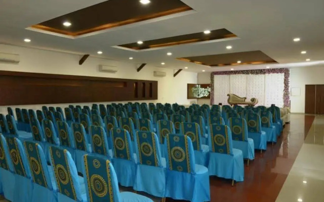 Banyan Paradise Resort