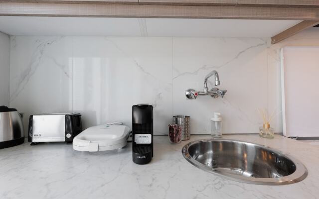 City Panorama - One Bedroom Apartment