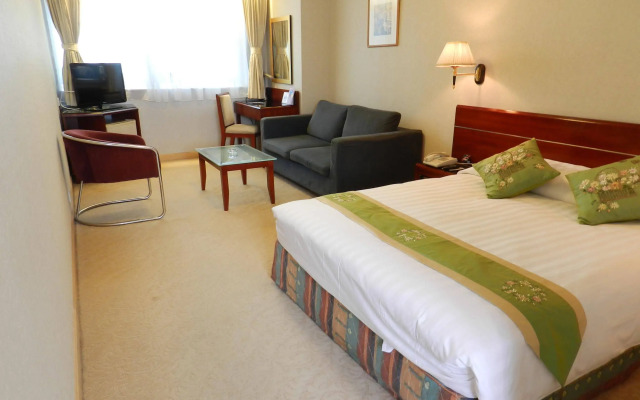 West Hotel