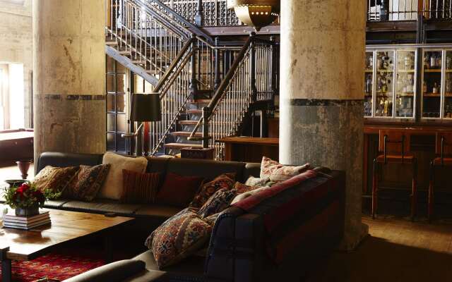 Hotel Emma at Pearl on the Riverwalk