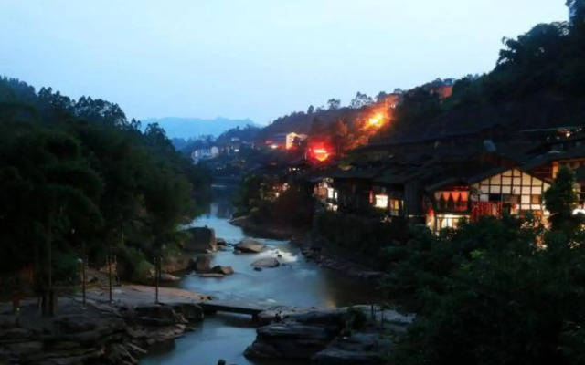 Chongqing Zhijia Hotel (Jiangbei International Airport Nanhua Middle School)