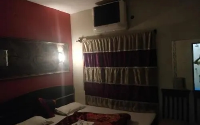Hotel 4u