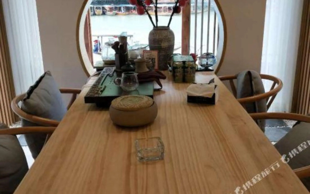 Yundu Riverview Inn