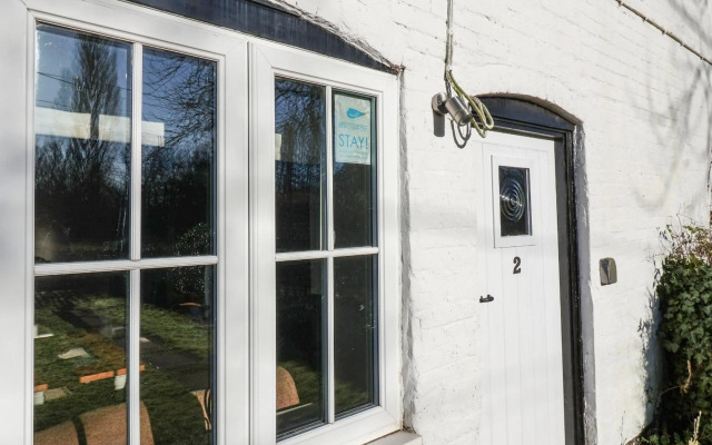 2 Greensleeves, Benhall