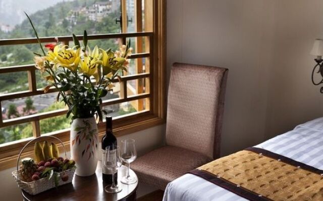 Eden Mountain View Hotel