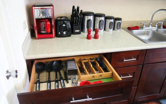 Eclipse Suite Guest Apartments