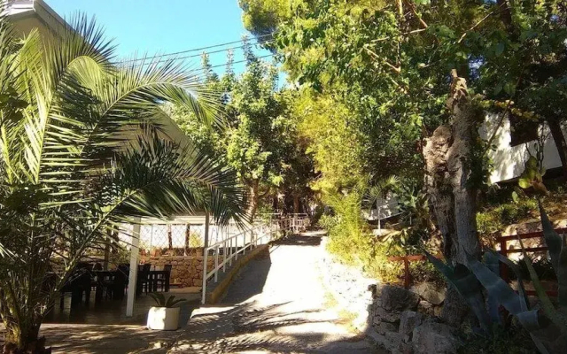 Tourist Resort Milna Vis