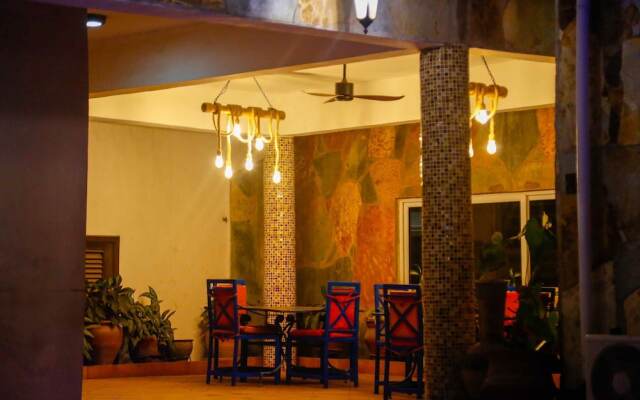 Midindi Hotel & Conference Center