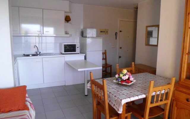 Apartamento 2059 - Rocmar 7 4-C