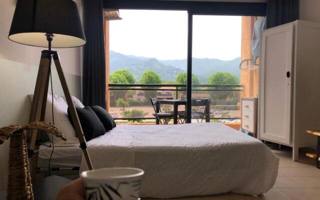 Studio bord de mer - Plage - Piscine - Wifi