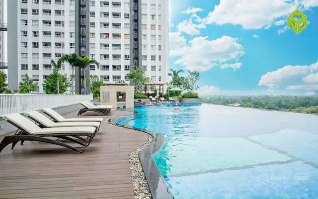 Lexington Residence Luxury Vacation