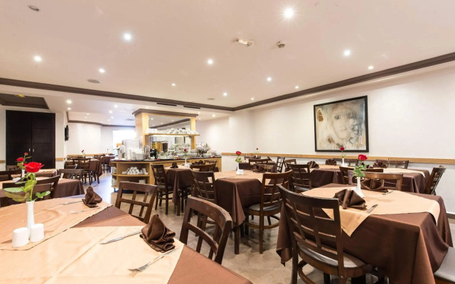 Almas Hotel