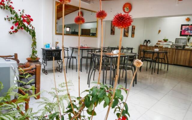 Capac Inka Wasi Plaza