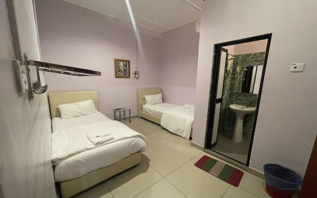 OYO 90414 Idyllic Paradise Guest House