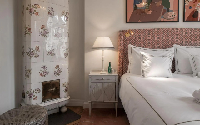 The Sparrow Hotel