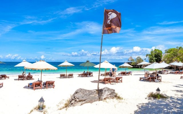 The Sands at Chale Island