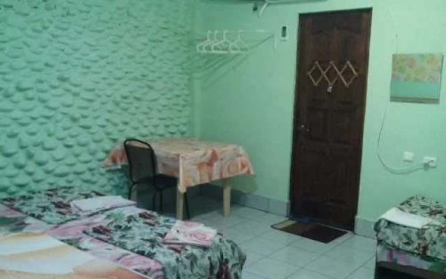 Roza Guest House