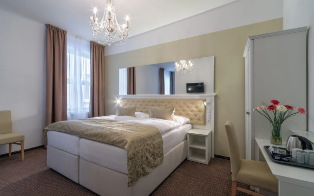 Hotel Taurus
