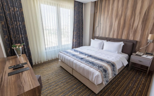 Shimall Hotel