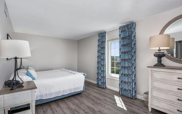 Second Floor Master Suite Bay View