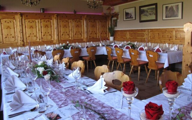 Hotel-Gasthof Deixelberger